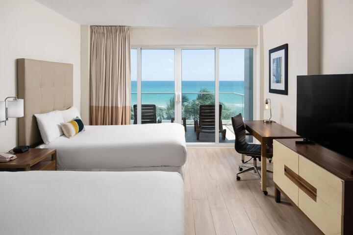 Double Accessible King Size Bed (7 of 18)