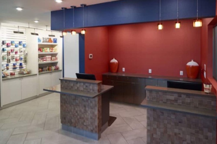 Check-in/check-out kiosk