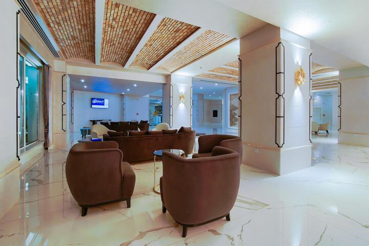 Hotel Interior 4 of 171