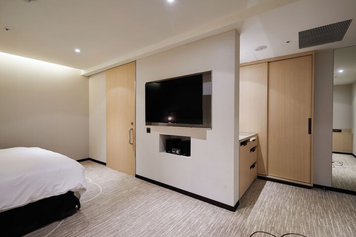 Room 45 of 86