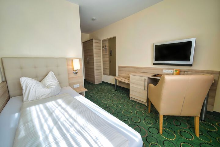 Room 20 of 62