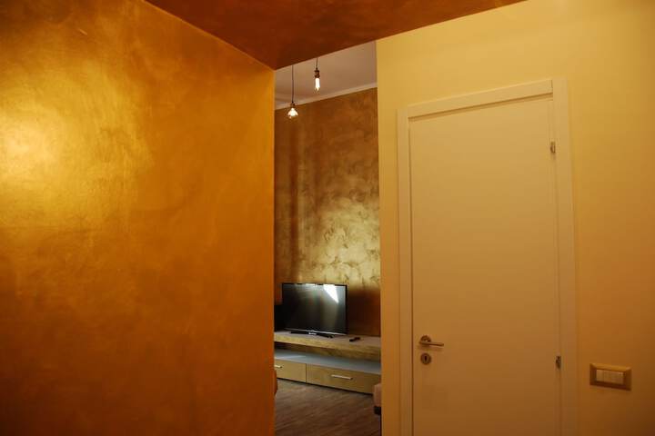 Room 13 of 17