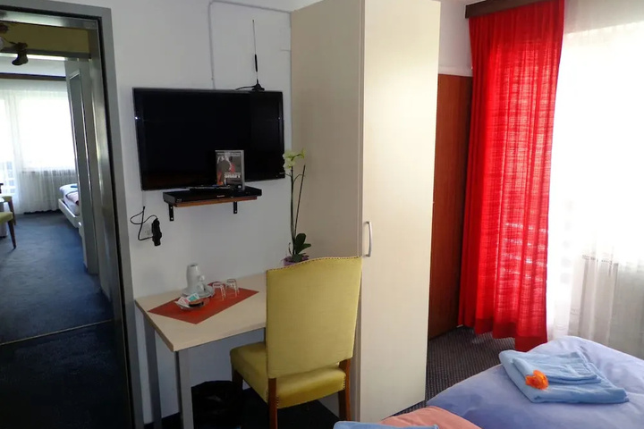 guest_rooms