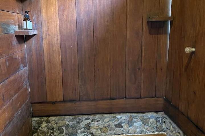 Room 21 of 41