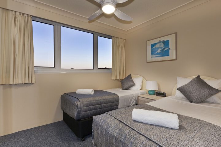 Room 5 of 161