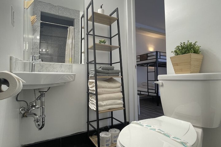 Room 221 of 236