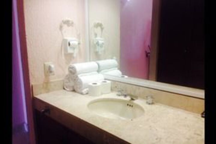 Room 4 of 26