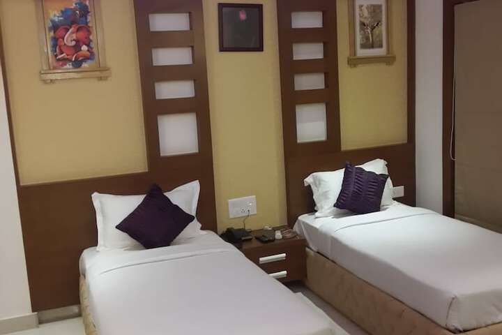 Room 38 of 74