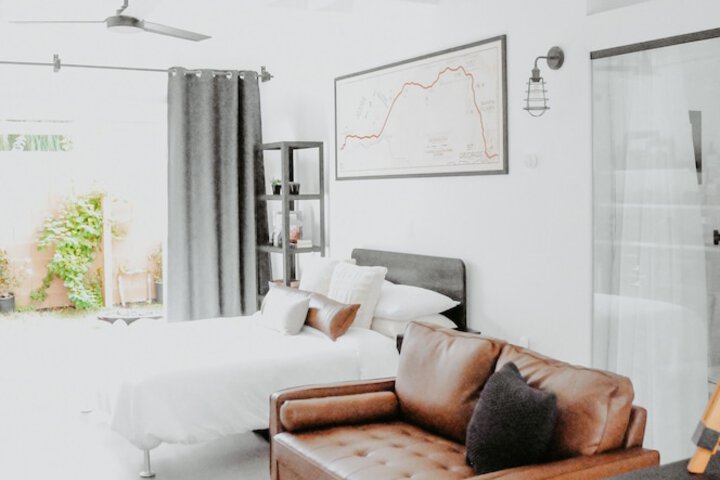 Room 10 of 230