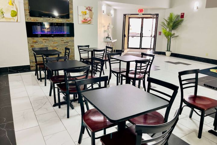 Breakfast area