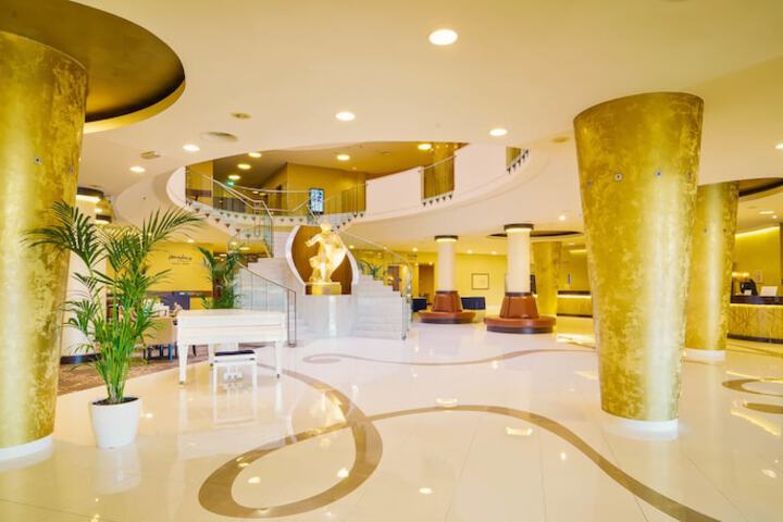 Lobby Photos