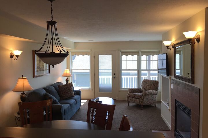 Room 10 of 20