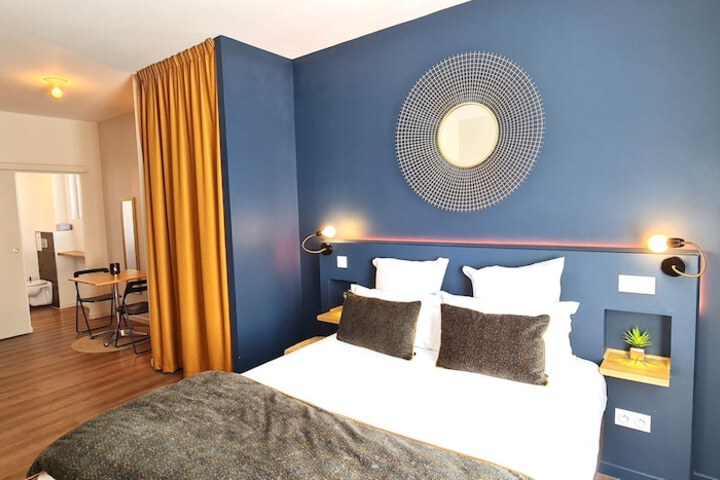 Room 50 of 210