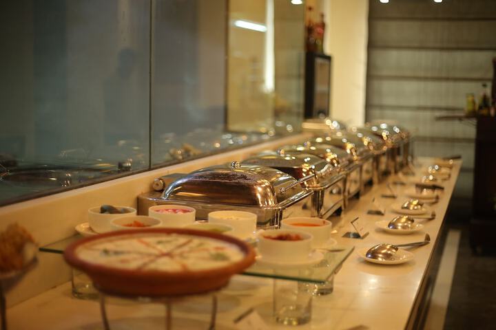 Dining 56 of 84
