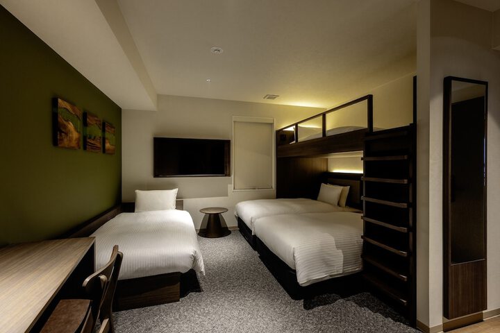 Room 5 of 35