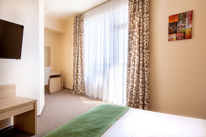 Room 12 of 54