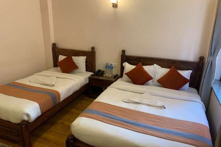 Room 16 of 24