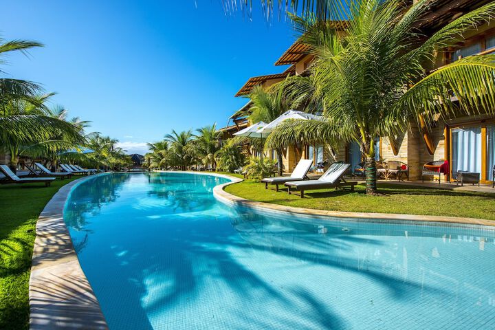 Hotel Pool