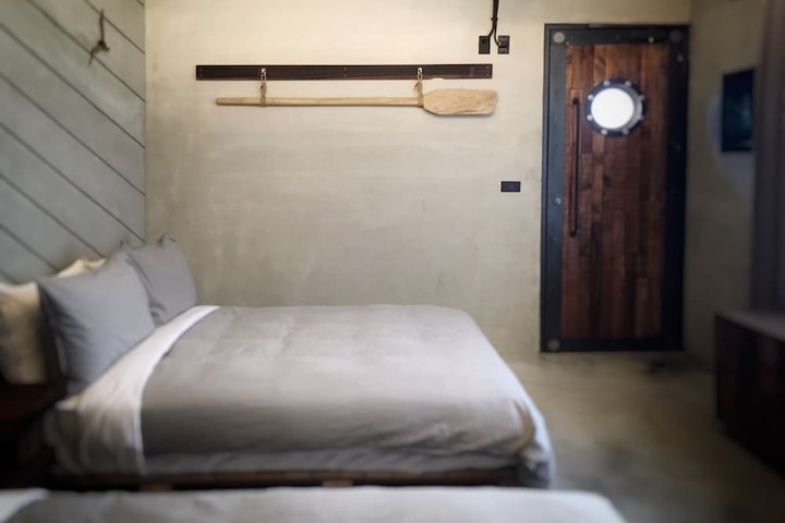 Room 13 of 41