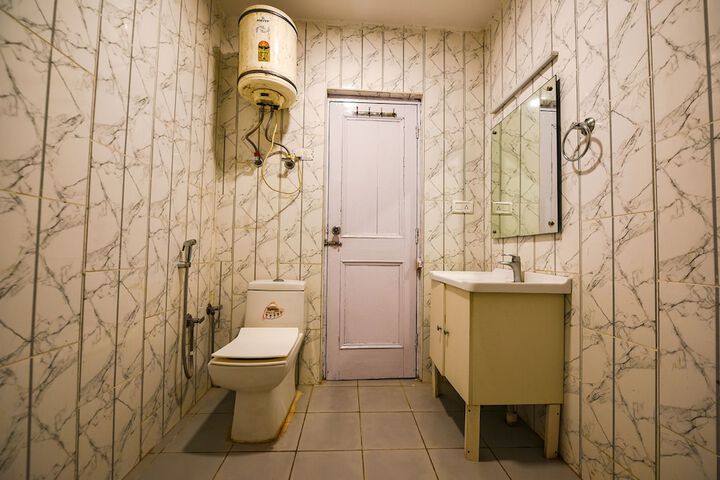 Room 22 of 29