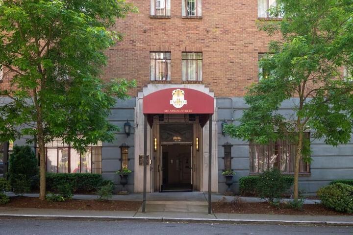 Hotel 62 of 64