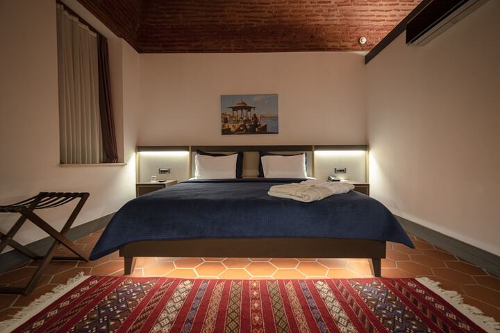 Room 12 of 78