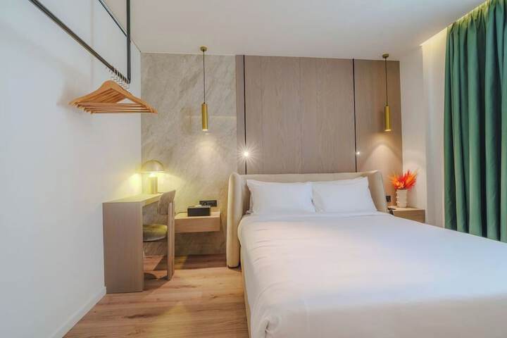 Room 17 of 109