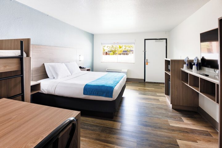 Room 20 of 201
