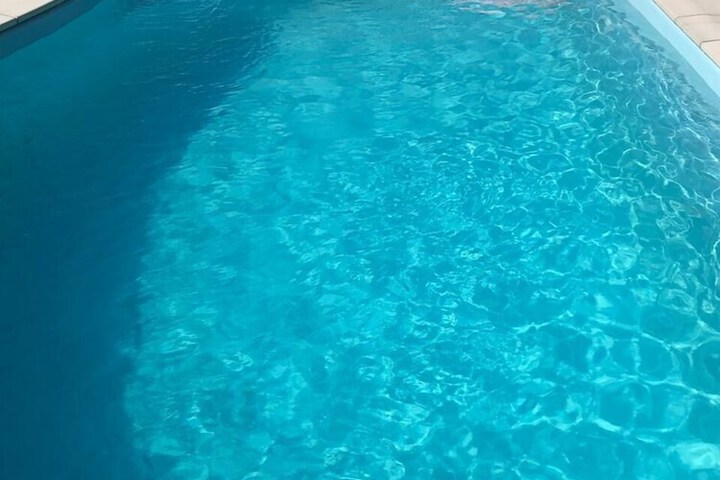 Pool 94 of 151