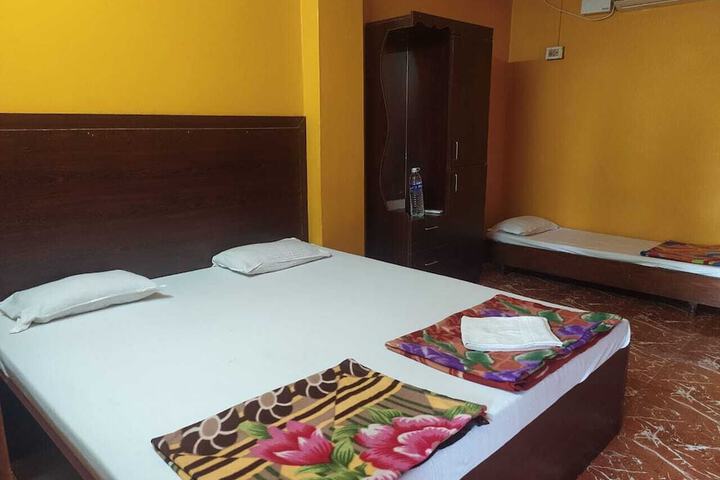 Room 12 of 35