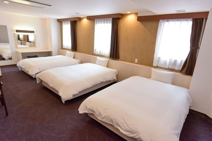 Room 15 of 61