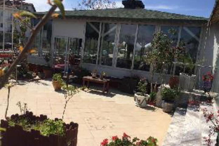 Verde Port Hotel
