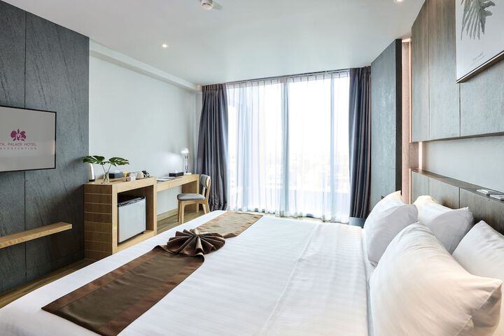 Room 30 of 157