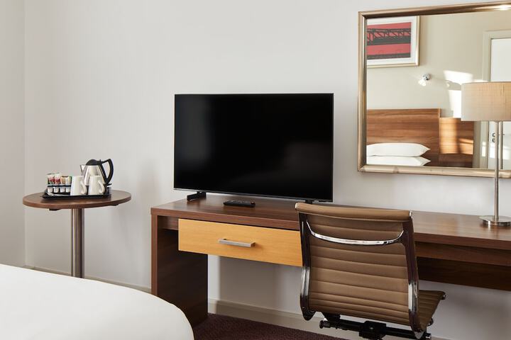 Room 13 of 45