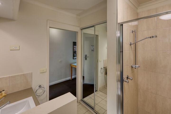 Room 15 of 42