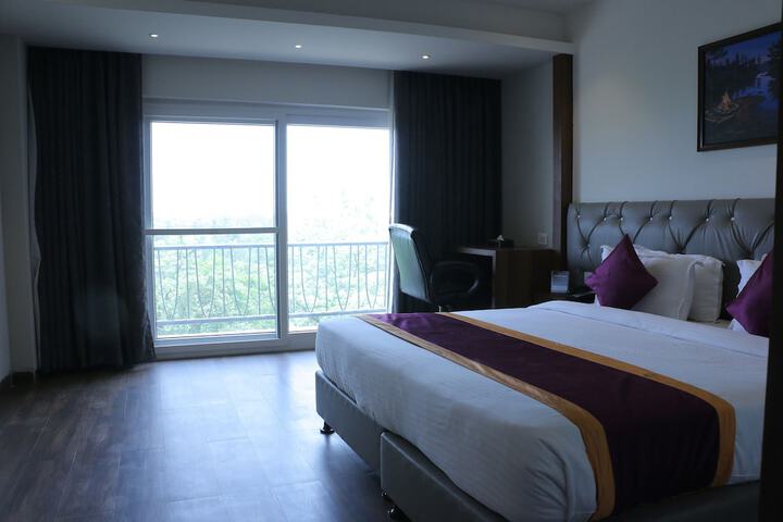 Room 4 of 53
