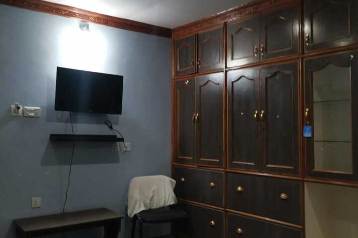 Room 22 of 46