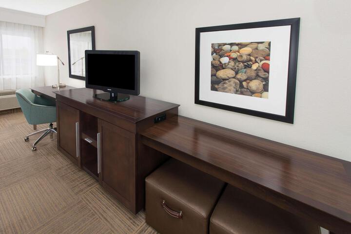 1 King Bed with Sofa Bed Refrigerator (5 of 10)