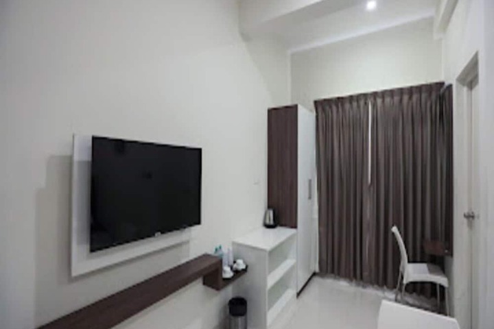 Room 4 of 21