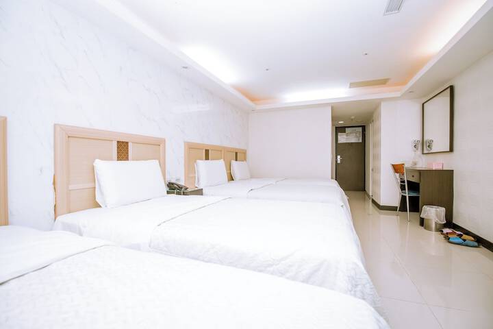 Room 20 of 53