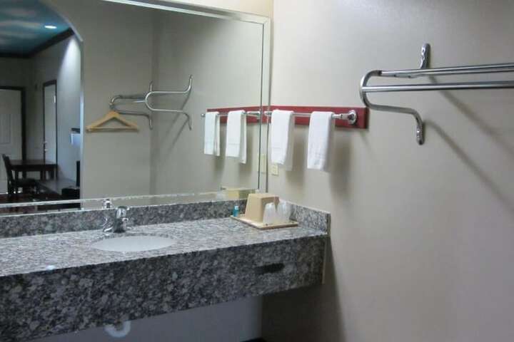 Room 11 of 21