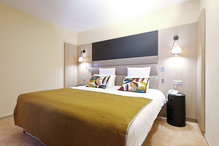 Room 14 of 126