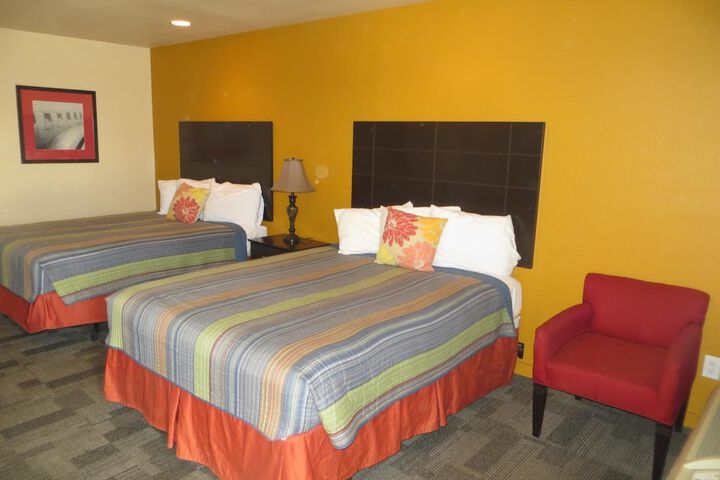 Room 18 of 32