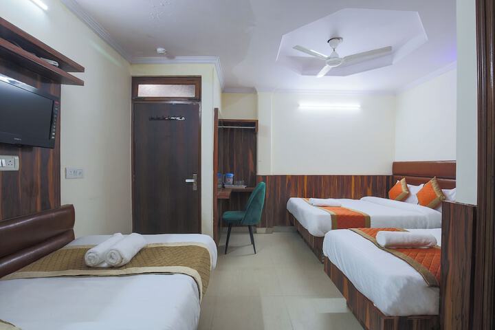 Room 20 of 33