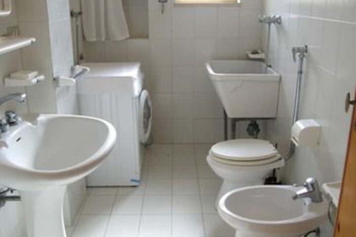 Room 5 of 22