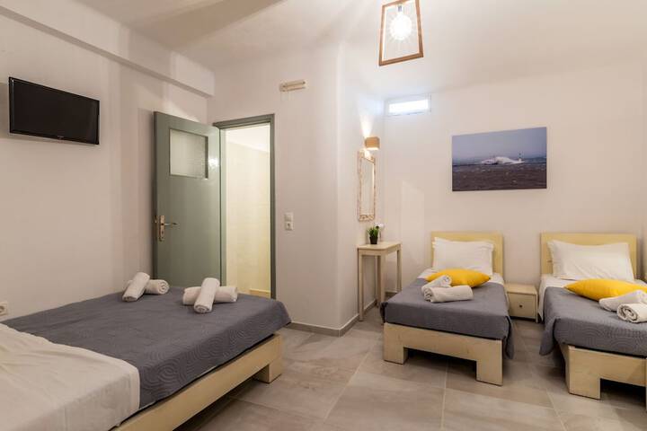Room 15 of 25