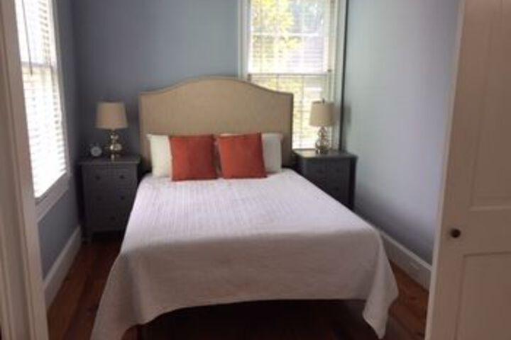 Room 3 of 8