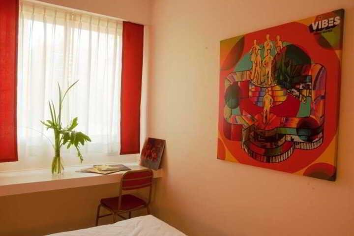 Room 10 of 10