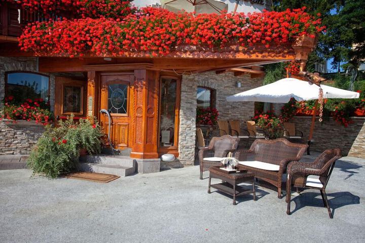 Terrace/Patio 63 of 77