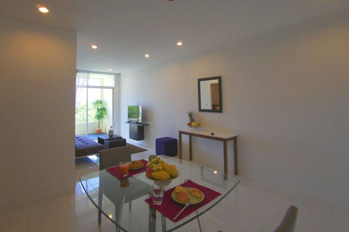 Room 6 of 23